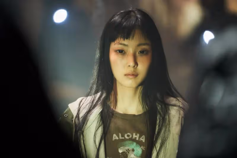 《寄生獸:灰色部隊》生猛刺激尺度炸裂爽劇!李貞賢殺瘋了
