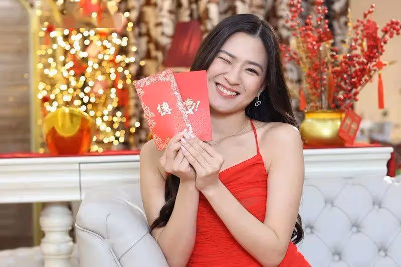 前女友與TVB視帝結婚,TVB男星戀上「東張女神」一年!還相伴喂企鵝