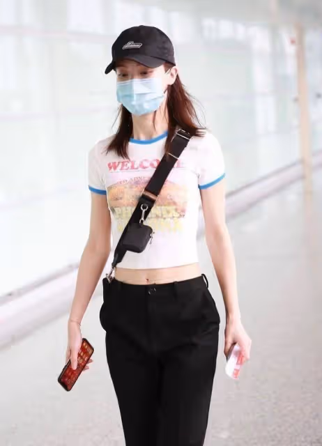 《乘風破浪的姐姐》機場火力全開!金晨張含韻女團風慘被張萌秒殺
