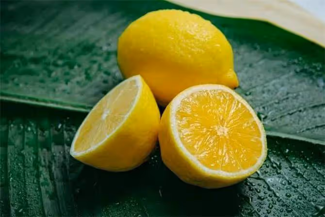 這6種水果都屬於鹼性水果，經常食用對身體有益，記得買給家人吃