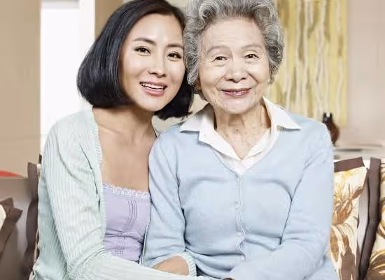 把姨婆婆接來養老，老太太哭了，她說要把農村的房子給我，好開心