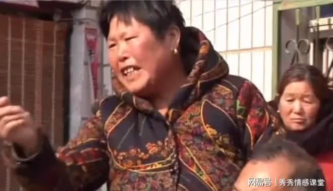 結婚第二年我開車帶媳婦回娘家，岳母看了看車，逼媳婦跟我離婚
