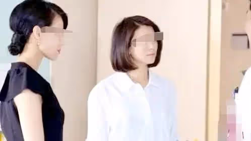 我嫁了兩個男人，一個當官，一個有錢，我卻沒能給他們生出個孩子