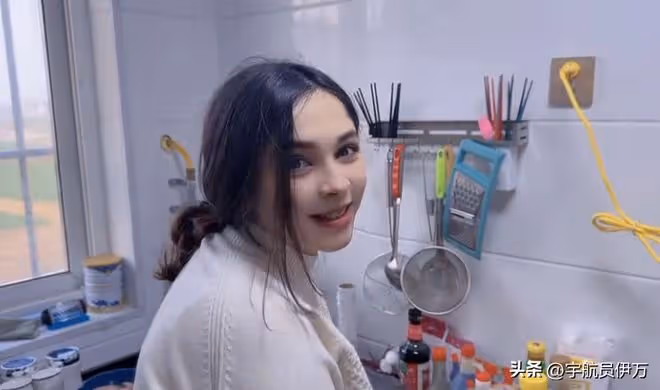 北非美女下嫁河南小伙,父親倒貼2000萬,孩子入中國籍成人生贏家