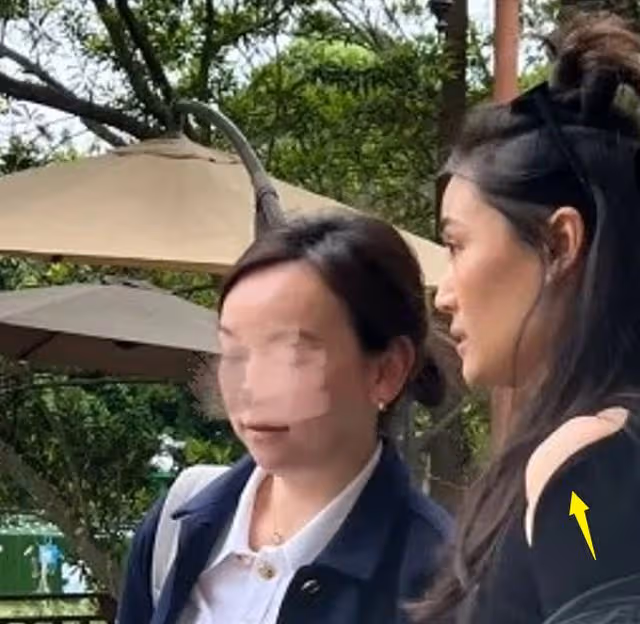 李小鵬一家廣西旅遊,12歲奧莉女大十八變,安琪皮膚泛黃老太多!