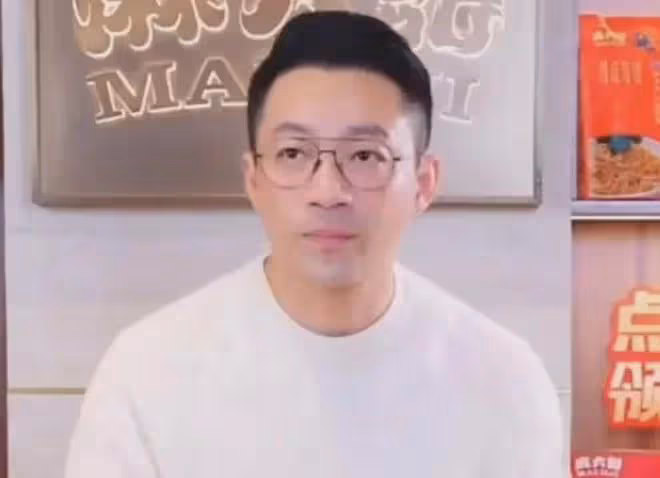 汪小菲口口聲聲愛孩子,相比王岳倫離婚後對王詩齡,簡直弱爆了