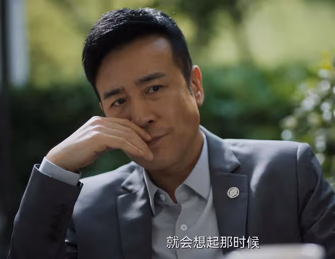 52歲於和偉對比45歲王驍,老天爺賞飯吃與科班畢業的演技一目了然