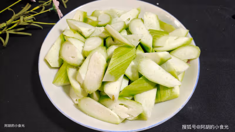 豆腐和它絕配,後悔沒早發現!隨手做出一鍋鮮,清潤好營養,簡單搭配盡享好味