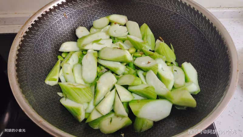 豆腐和它絕配,後悔沒早發現!隨手做出一鍋鮮,清潤好營養,簡單搭配盡享好味