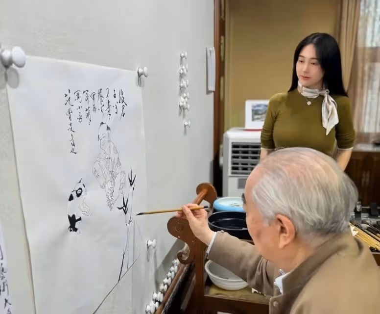 85歲知名書畫家范曾宣布結婚，身家高達10億，新婚妻子小了近60歲