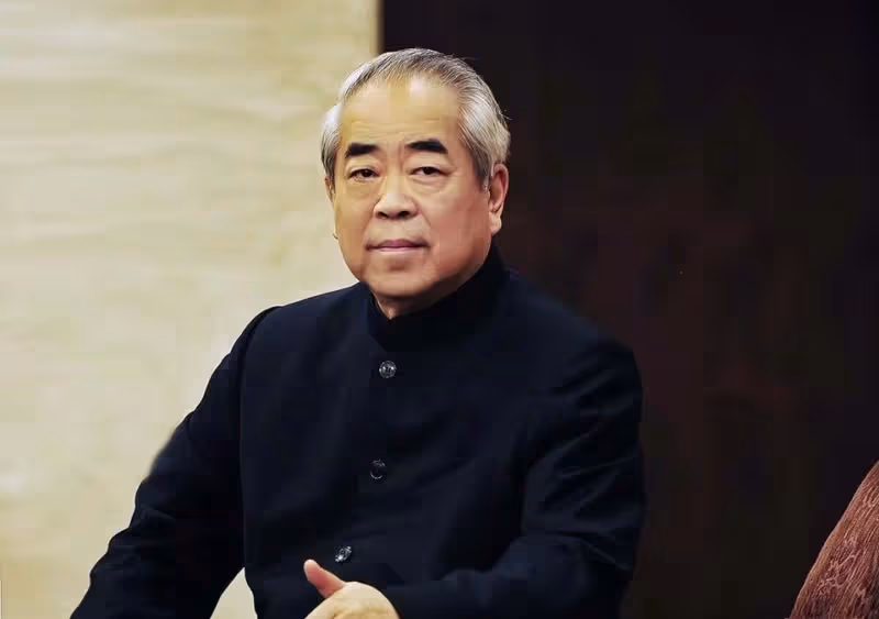 85歲知名書畫家范曾宣布結婚，身家高達10億，新婚妻子小了近60歲