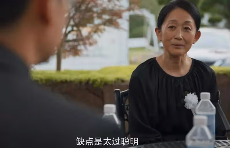 《城中之城》：看懂周琳現身葬禮，才明白謝致遠的美人計有多狠