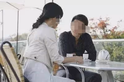 生不了孩子又不丟人,可我就是無法接受,直到我逃離家鄉遇到了他