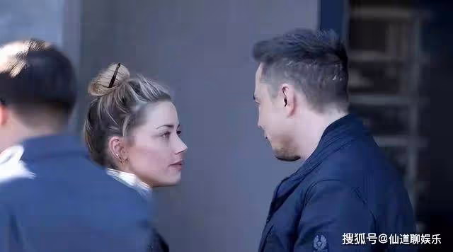 海後艾梅柏表示:對馬斯克從未動心過,帶著2歲女兒獨自生活