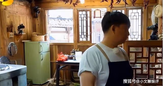 52歲黃磊回應沒戲可拍:兩年沒拍戲,3年沒當男主,也沒有綜藝了