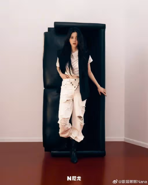 歐陽娜娜咋回應叫陳偉霆爸爸?她發靚麗寫真美得讓人窒息