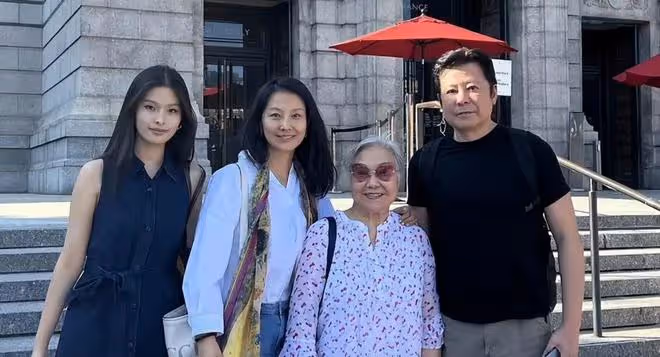 36歲知名女星自曝國外生活難,看病困難又貴,幾千萬財產被偷光