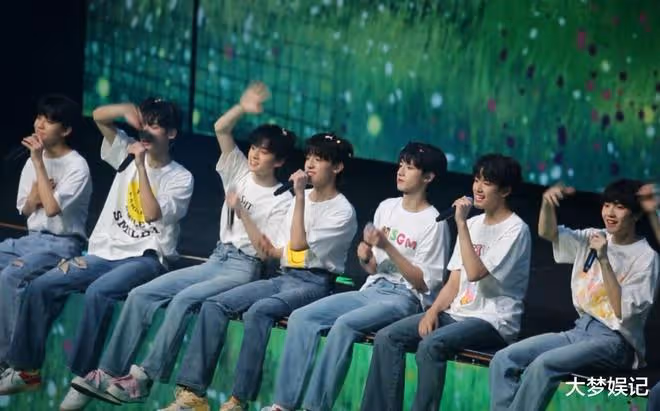 跟緊周杰倫腳步!TFBOYS、時代少年團官宣簽約加盟環球音樂