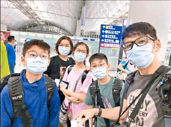 52歲TVB男星不後悔離巢，遺憾從未獲獎項肯定，望跟不同平台合作