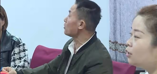 丑妻放著優越生活不過，卻喜歡上殘疾男友，妻子：他比老公懂浪漫
