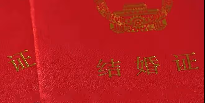 妻子懷孕四月患重度抑鬱，丈夫立馬提離婚，丈夫：我要離婚