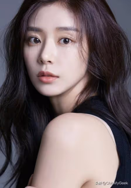 天使臉孔+魔鬼身材,《淚之女王》的她美到證件照被盜用!