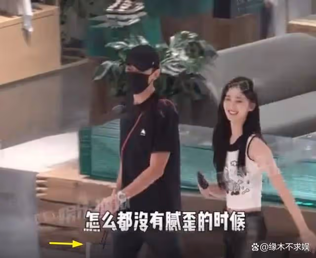 尷尬!林更新和小11歲「南藝校花」同居!一邊卻撩撥趙麗穎被吐槽
