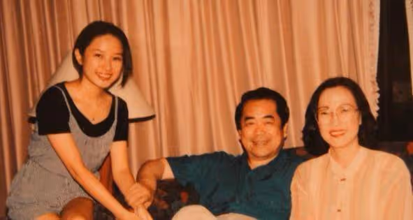 85歲書畫家范曾官宣四婚！兩人相差50歲，女方戴3萬項鍊身份曝光