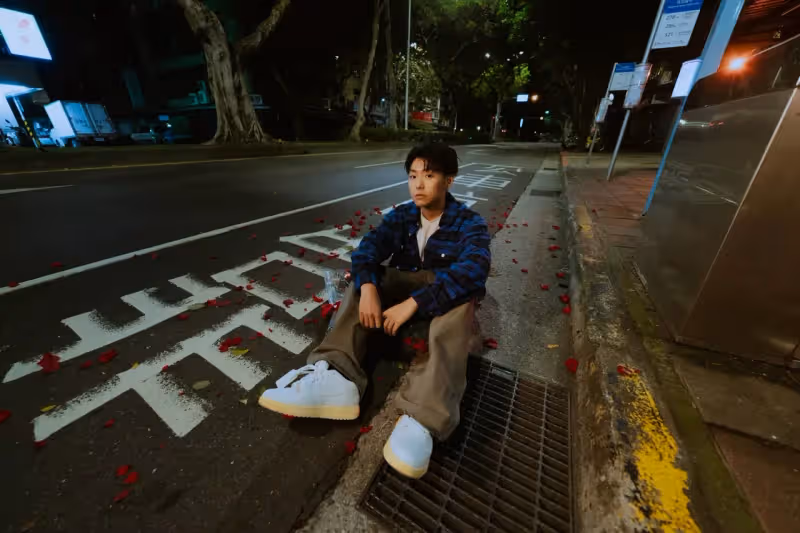 創作歌手靠道歉求生存 最浪漫的堅持：不讓女友幹髒活