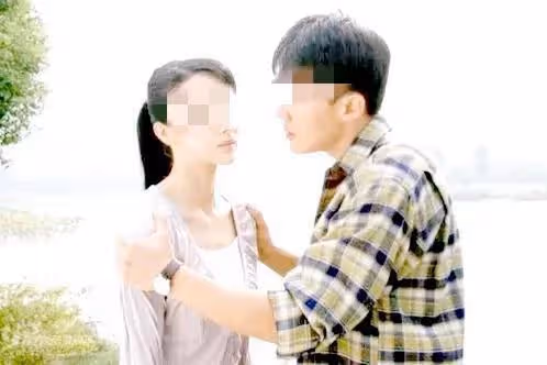 女兒去世十年後，女婿領回一個女人，進門就喊爸媽，我一下子懵了