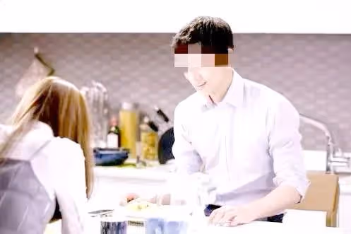 女兒去世十年後，女婿領回一個女人，進門就喊爸媽，我一下子懵了