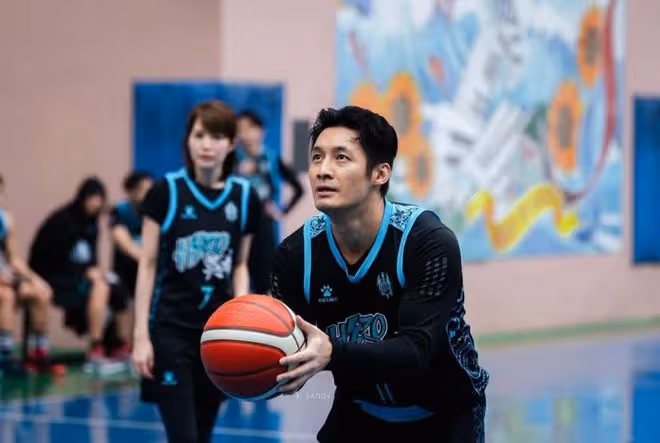 TVB男星低調離巢大台,入行多年成渣男專業戶,曾是八料港男冠軍