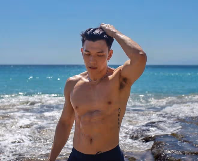 TVB「星二代」小花分手後,極速傳出新戀情!本尊親自回應!
