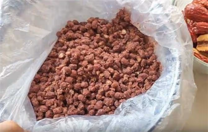 大黃米糕做法來了,軟糯香甜,多做一些凍起來,做一次能吃半月