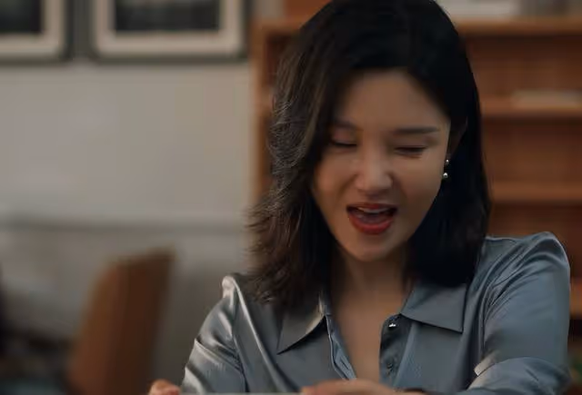盛世美顏被打回原形!當矽膠臉混進央視劇,於和偉也救不了場