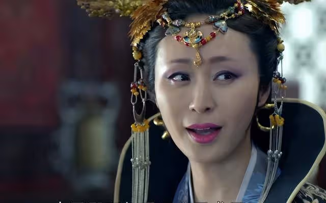 盛世美顏被打回原形!當矽膠臉混進央視劇,於和偉也救不了場