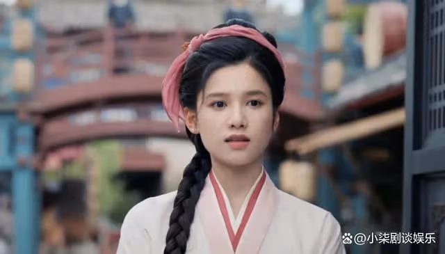 《惜花芷》:家道中落後,金錢至上,面子名聲皆為浮雲!