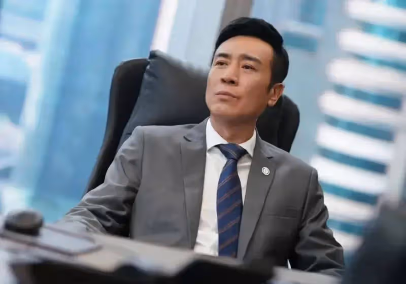 《城中之城》：直到程家元身份曝光，才明白蘇見仁，為何身敗名裂
