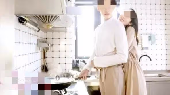 離婚後，我嫁給那個痴戀我多年的男人，沒想到，新婚之夜他變了臉