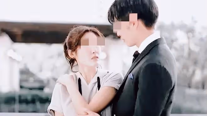 女同學替老公生下了兒子,簡直驚了我的眼,這種渣男渣女真是絕配
