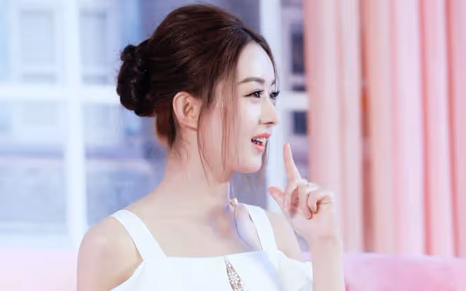 明星點評：趙麗穎、王鶴棣、章子怡、於適、蔡文靜、羅正