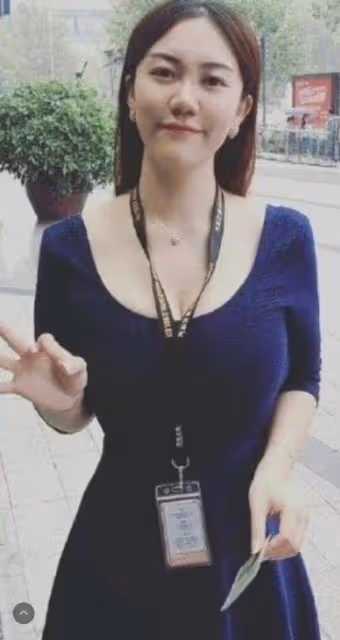 范曾36歲妻子生活照曝光:白白靜靜是個才女,照顧范大師生活起居
