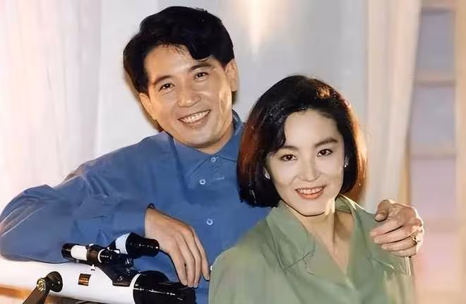 19歲愛上的他,20年未果,40歲終尋新歸宿,命運多舛,感慨萬千!