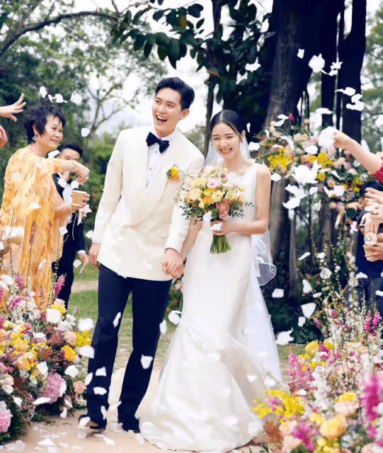 TVB前女星搞三場婚禮後，連續10天秀婚照！惹網友不滿「曬夠沒」