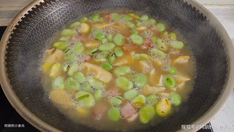 春天這菜使勁吃,一年只能吃十幾天!搶鮮燒一碗,益腦大好處,一口粉糯春好味