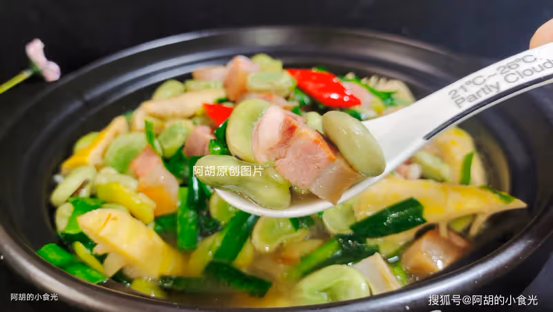 春天這菜使勁吃,一年只能吃十幾天!搶鮮燒一碗,益腦大好處,一口粉糯春好味