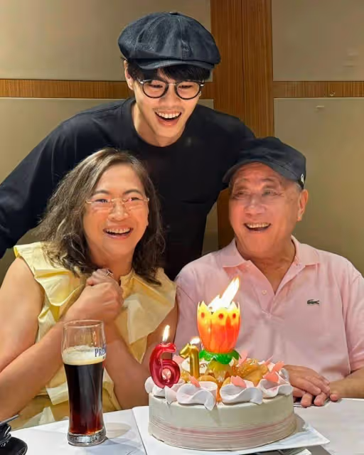 好久不見！TVB知名視帝滿頭白髮現身澳門街頭，被偶遇合照粉絲直呼認不出