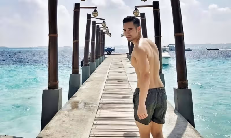40歲香港男星四個月內兩度當爹，湊成一兒一女，網友猜測是代孕