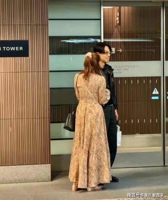 49歲林志玲近照曝光！美麗卻被網友說俗氣，網友：受婆家文化影響