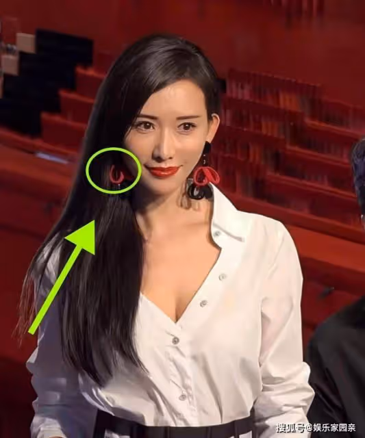49歲林志玲近照曝光！美麗卻被網友說俗氣，網友：受婆家文化影響